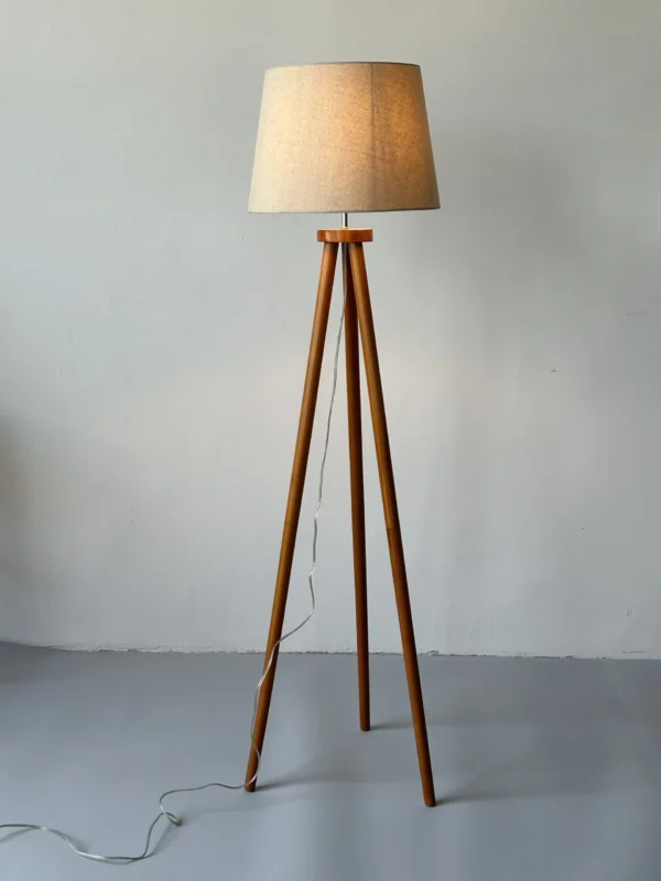 bedroom floor lamp